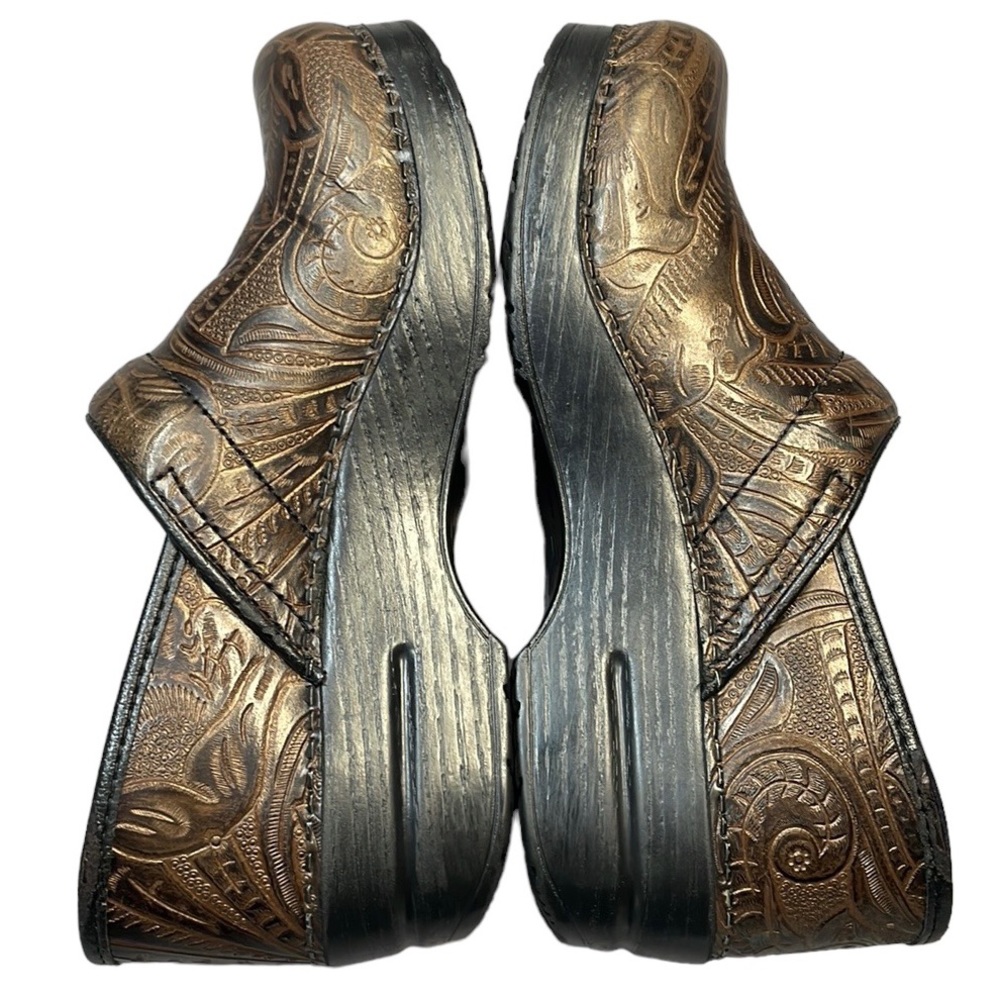 Dansko Women’s Clogs Slip On Closed Back Leather Upper Size 38 Brown 906530202